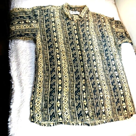 Vintage 90s TRIBES FROM LAND OF THE BRAVE Black Tan Geometric Men's L Shirt..... - Picture 7 of 9